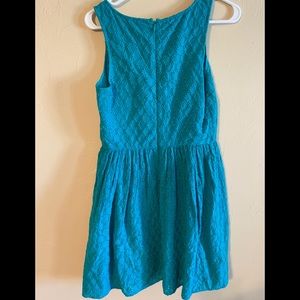 Old Navy Size 2 Teal Colored sleeveless dress.